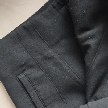 Giyilmiş Ve Tiftiklenmiş Pantolon Teslimatı