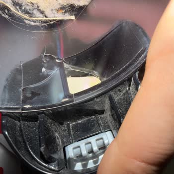 Bosch Dik Süpürge Kafa Parçasının Bir Yıl İçinde Kırılması Ve Garanti İsteği