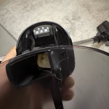 Bosch Dik Süpürge Kafa Parçasının Bir Yıl İçinde Kırılması Ve Garanti İsteği