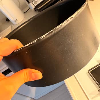 Tefal 6X Titanium Exception Tencere Setinde Kulpların Sürtünmesi Nedeniyle Kaplama Soyulması