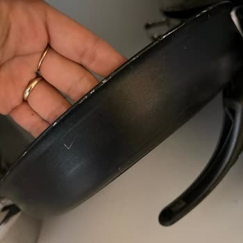 Tefal 6X Titanium Exception Tencere Setinde Kulpların Sürtünmesi Nedeniyle Kaplama Soyulması