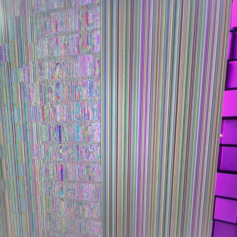 Samsung Rengarenk Çizgili Odyssey G6 Monitörde Görüntü Bozukluğu Ve Değişim Talebi