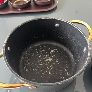 On Yıl Garantili Karaca Tencere Takımının Kaplama Soyulması Ve Haksız Kullanıcı Hatası İddiası