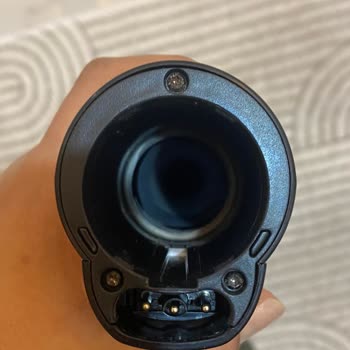 Philips Dikey Süpürgede Korozyonlu Bağlantı Ve Batarya Kırığı: Tam Değişim Talebi