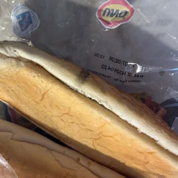 UNO Sandviç Ekmeğinde Pamuklanma ve Küf