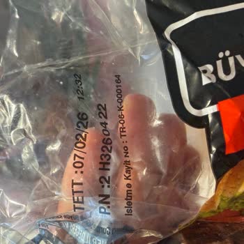 UNO Sandviç Ekmeğinde Pamuklanma ve Küf