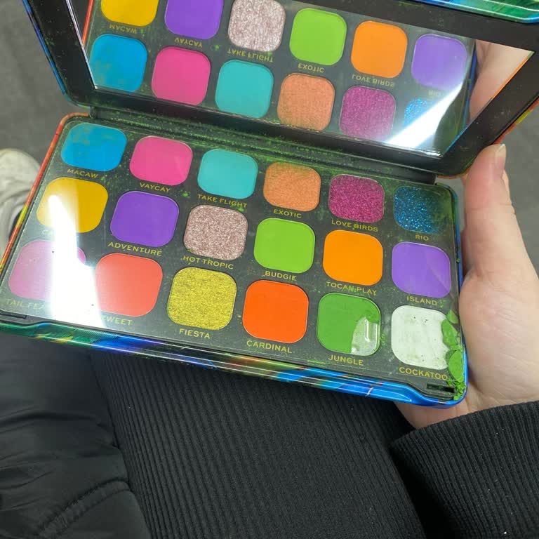 Kırık Far Paleti İçin Mağaza Değişim İsteği Reddedildi Watsons Şikayet Hattına Yönlendirildim