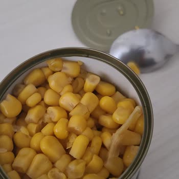 Tat Konserve Mısırda Sert Yabancı Parça: Hijyen Ve Güvenlik Şikayeti