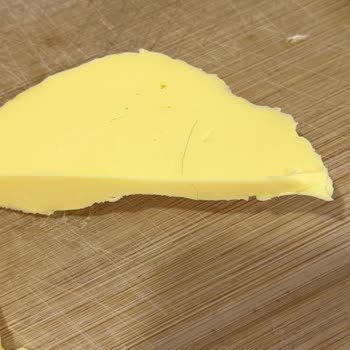 A101'den Alınan Vakfıkebir Tereyağında Erkek Kılı Bulundu, Hijyen Şikayeti