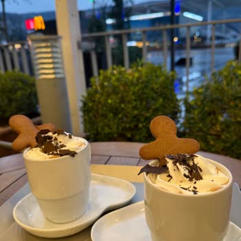 Kremşantili Sıcak Çikolata Şubeler Arası Farklılıkları Ve Yanıltıcı Reklam