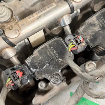 Yetkili Servis Tarafından Aracım Çizildi Ve Sürekli Arıza Verdi