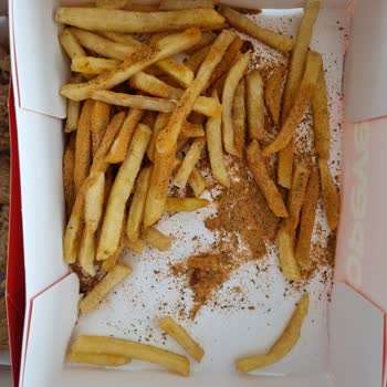 Popeyes Görükle Şubesinde Sürekli Eksik Ve Küçük Nugget Menüsü Şikayeti