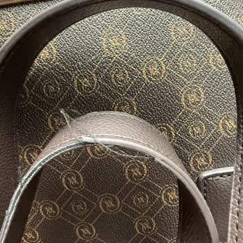 Vakko Çantam Deri Kulpları Soyuldu, Ücretsiz Onarım Veya Değişim İstiyorum