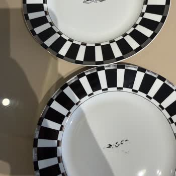 Karaca Yemek Takımının Desen Çıkma Garantisi Bozuldu Değişim Veya İade Talep Ediyorum