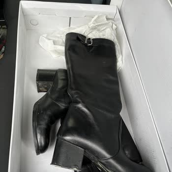 Yargıcı Deri Çizmede Topuk Kırılması Ve Tamir İmkânsızlığı