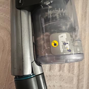 Philips Aqua Plus 8000 Süpürge Kısa Sürede Plastik Parça Kırıldı Ve Garanti Talebi