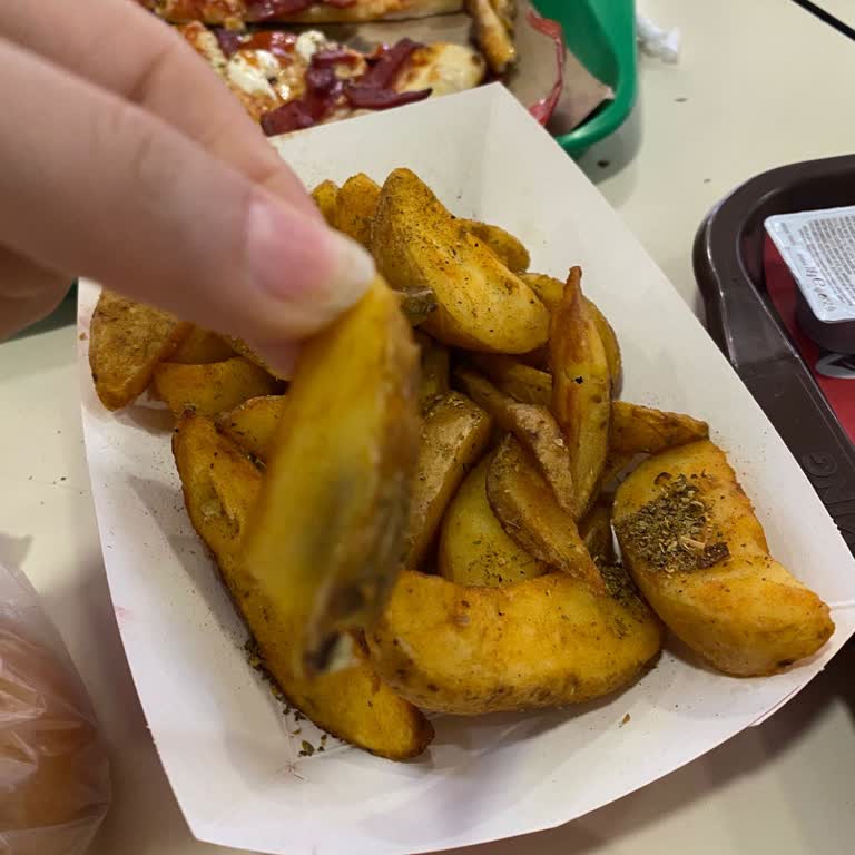 Mola Süremizi Boşa Harcayan Gecikmeli Sipariş Ve Çürük Patatesler