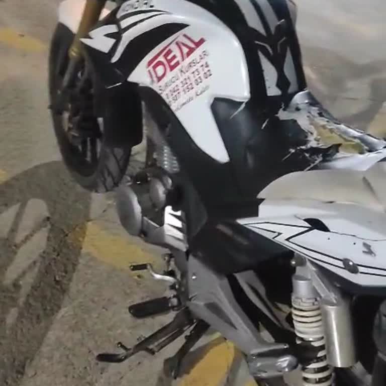 En İdeal Sürücü Kursu Vaatlerini Yerine Getirmeyerek Motor Sorunları Ve Yetersiz Eğitim İade Talebi