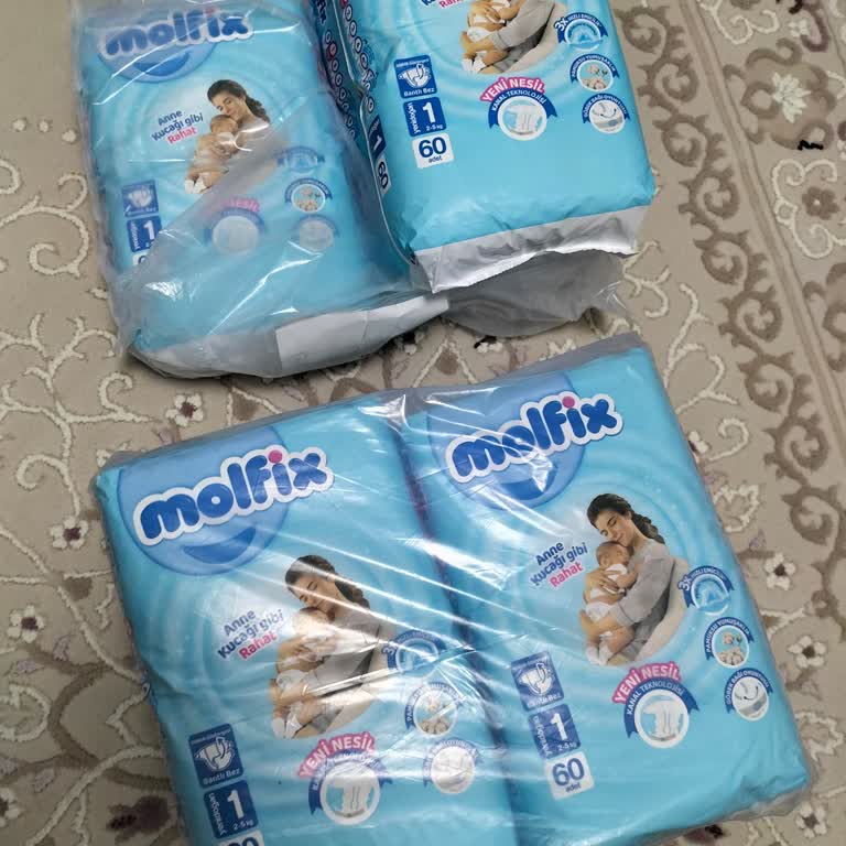 Küçük Kalıp Ve Sızdıran Bebek Bezleri Değişim Talebi