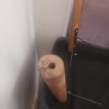 Vivense'den Alınan Sandalyelerde Ayak Altı Parçaları Eksik