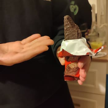 Torku Çıtır Gofret Paketi Yarı Eksik Çıktı Üretim Hatası Şikayetim