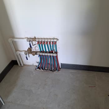 Tamamlanmamış Deprem Konutunda Oturulamaz Durum Ve Yüksek Aidat