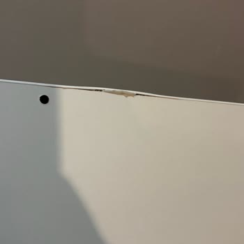 IKEA Kapalı Kutuda Gelen Yeni Defolu Trofast Dolapta Onarım İşareti