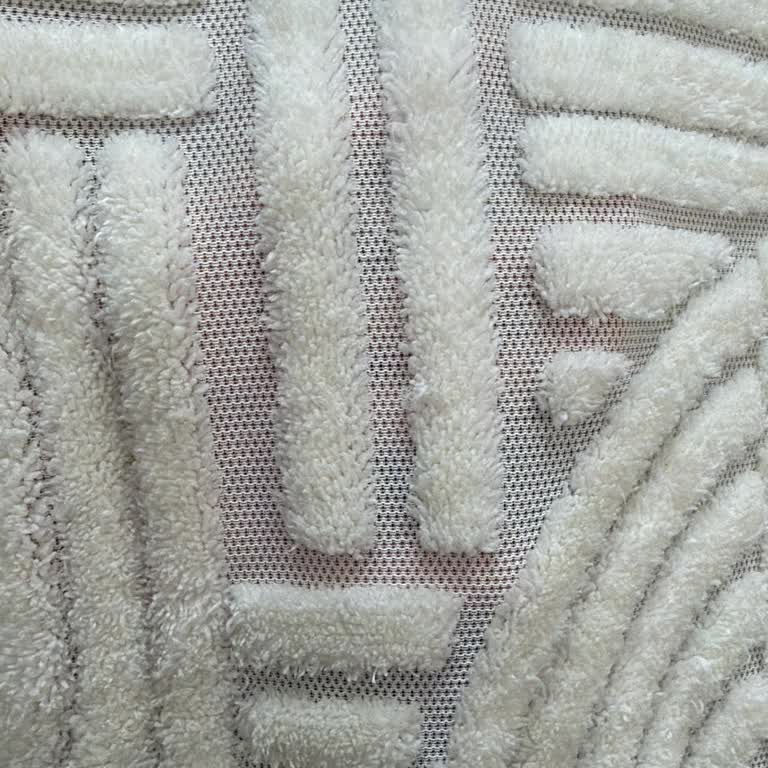 Instagram'dan Alınan Halı Örtülerinin Kalitesiz Olması Ve İade Talebi