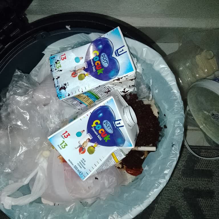 Dost Çocuk Devam Sütünde Balık Kokusu, Acil İnceleme Ve İade Talebi