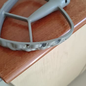 Arçelik Garanti Süresi Dolmadan Çiğköfte Aparatındaki Soyulma ve Servisin Kaba Tutumu