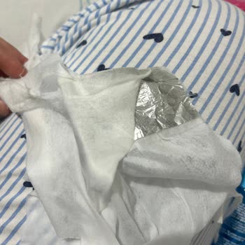 Benri Islak Mendilde Alüminyum Folyo Parçası Bulundu, Hijyen Ve Güvenlik Endişesi