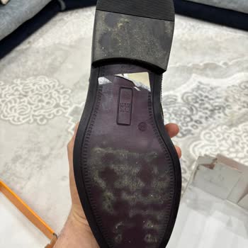 Boyner'den 13 Gün Gecikmeli Kullanılmış Ayakkabı Teslimatı