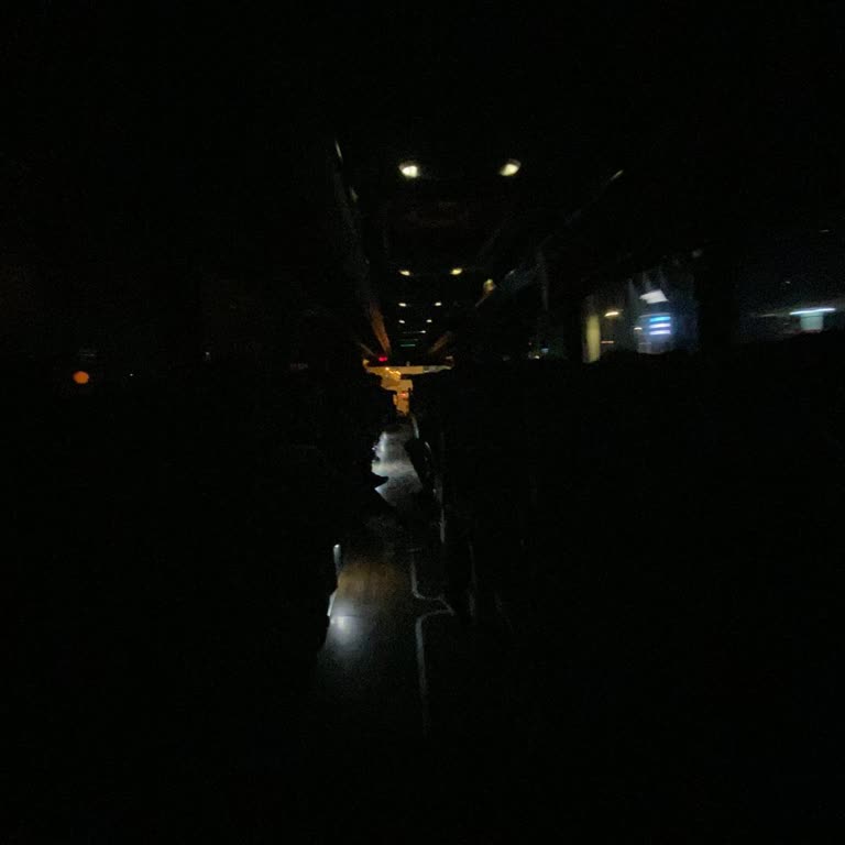 İstanbul-Ankara Seferinde Klimasız Ve Sıcak Otobüs, Bayat Simit Ve Kötü Muavin Tutumu