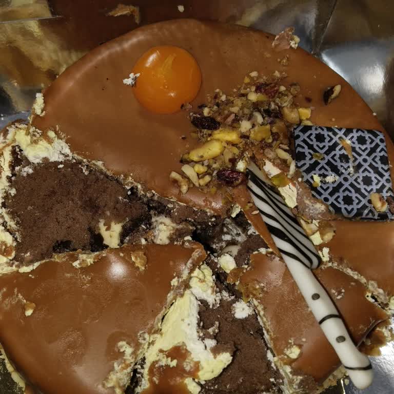 Anpa Gross 212 Şubesinde Bozuk Pasta Ve Sağlık Riski İçin İade Talebi