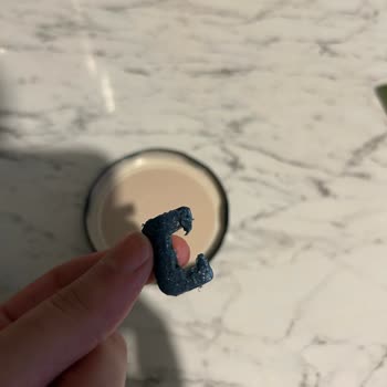 Tat Gıdadan Kornişon Turşusunda Plastik Parça Bulundu Gıda Güvenliği Endişesi