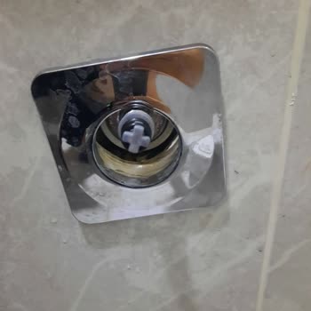Teska TK-100404 Bas Vanasının Su Kesmemesi