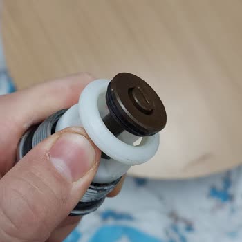 Teska TK-100404 Bas Vanasının Su Kesmemesi