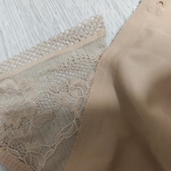 Aynı Model Sütyenlerde Dantel Kısa Sürede Sökülüyor