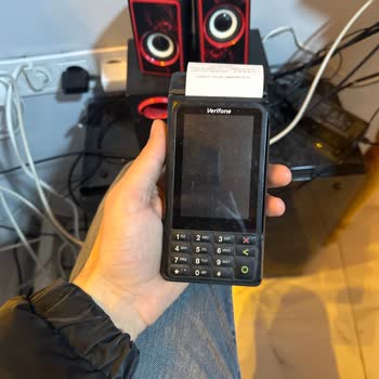 Akbank POS Şarj Soketleri Çalışmıyor Ve Müşteri Hizmetleri Yanıt Vermiyor