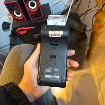 Akbank POS Şarj Soketleri Çalışmıyor Ve Müşteri Hizmetleri Yanıt Vermiyor