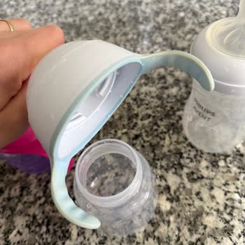 Kalıcı Lekelerle Hijyenik Olmayan Bebek Bardakları