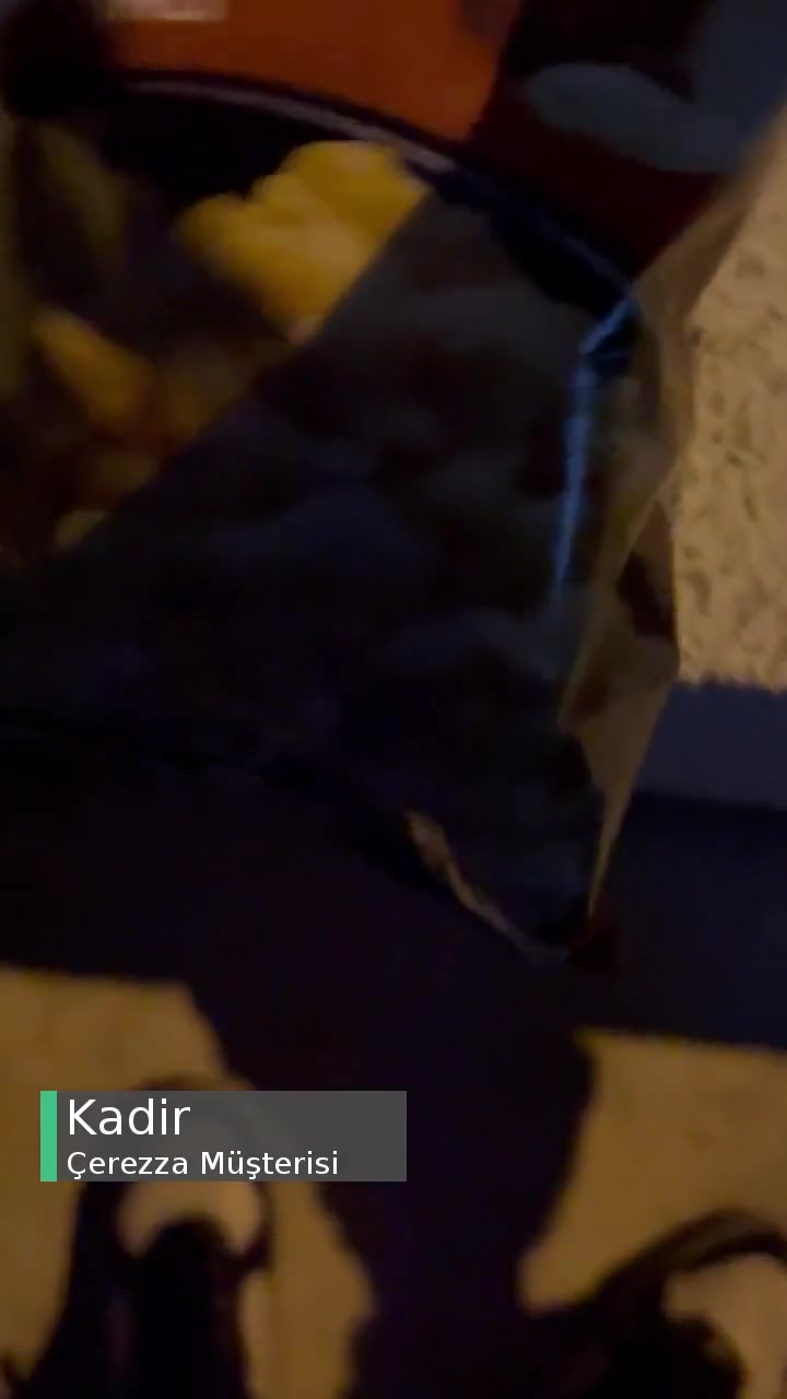 Çerezza Cipsin İçinde Siyah Bir Cisim Çıktı 🤮 videonun kapak resmi