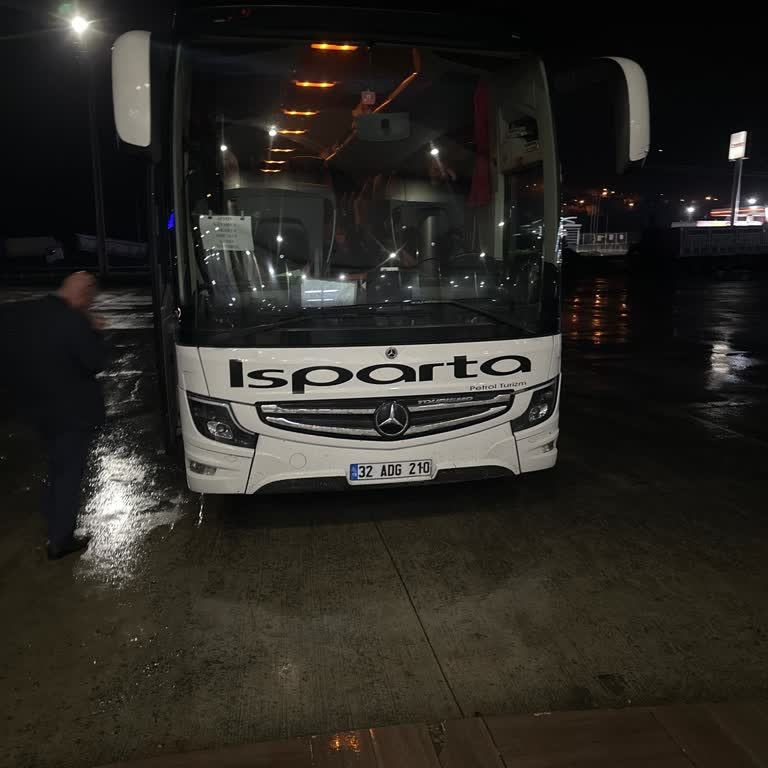 Manavgat'tan İstanbul'a Seferde Sıkı Duraklamalar Ve Çalışmayan USB Girişleri