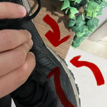 Kısa Sürede Açılan Skechers Ayakkabı İç Dikişi İçin Değişim Talebi