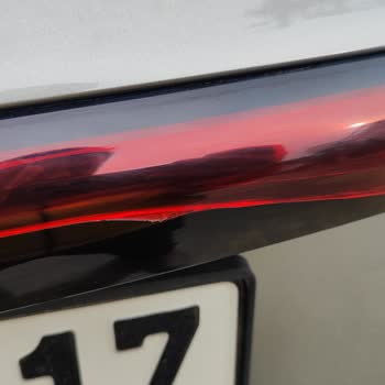 Omoda 5 Stop Lambasındaki Çatlak Garanti Kapsamında Değerlendirilmeli