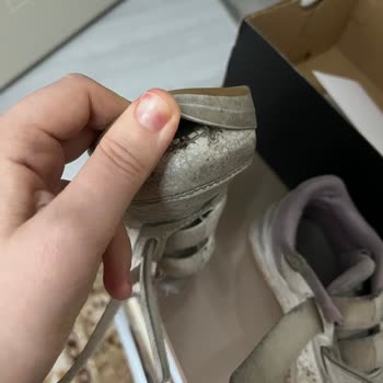 Ayıplı Çocuk Ayakkabısının Tabanı Ayrıldı, İade Talebi