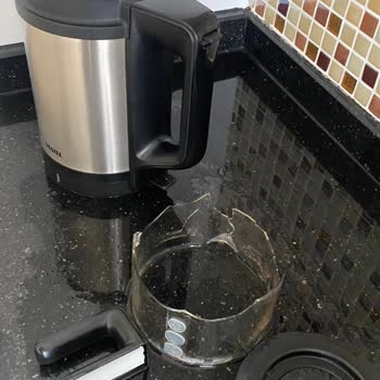 Cam Demliği Parçalanması Güvenlik Riskine Dönüştü