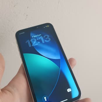 Şarj Girişi Ve Sessiz Tuşu Bozuk, Arka Kapak Kırık İphone 11'den İade Talebi