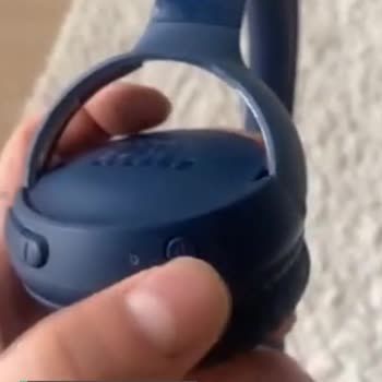 JBL 520BT Kulaklık Açma Kapama Tuşu İçine Göçtü, Çalışmıyor!