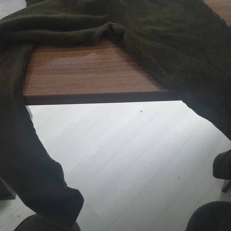 Ayıplı Kadife Taytın İadesi Ve Mağaza İlgisizliği